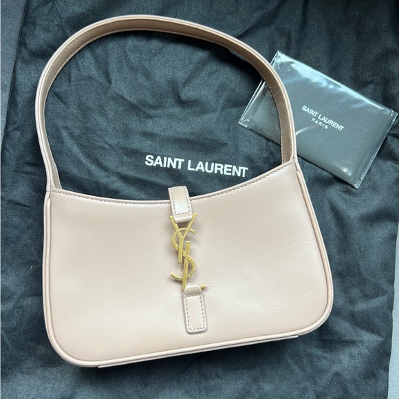 YSL Le5 A7 Hobo Bag in Rosy Sand - Picture 3 of 15